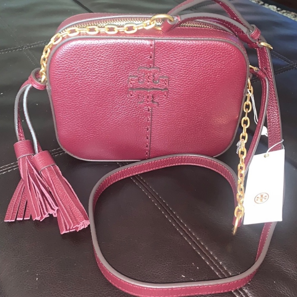 NWT TORY BURCH McGraw Crossbody Camera bag Leather brand new with tag authentic